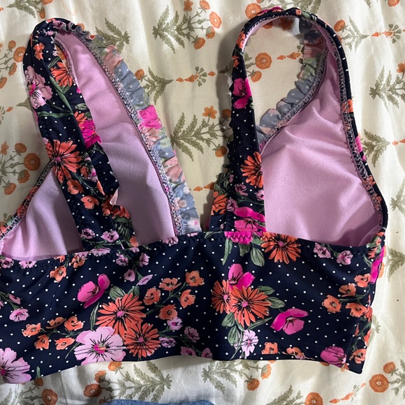Shade & Shore bikini set - dark blue w/ pink/ orange floral design - ruffled - Picture 4 of 6